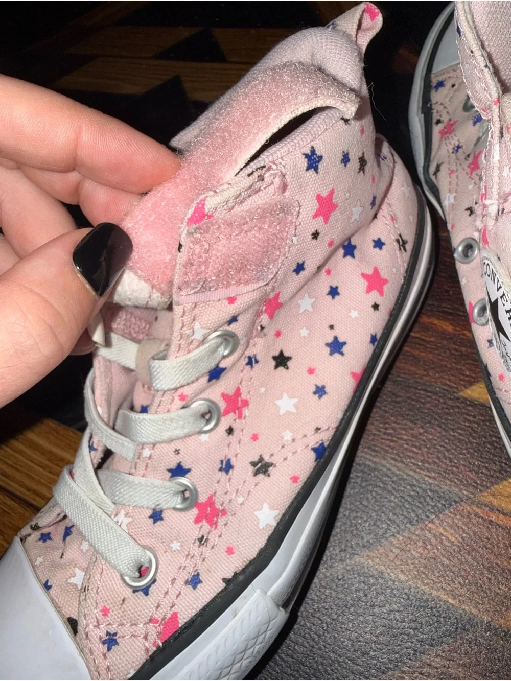 High top pink Converse All Stars